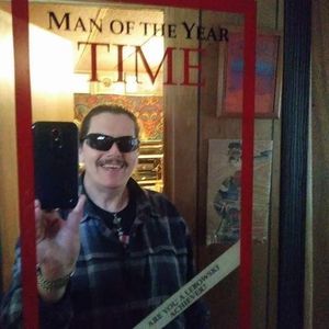 Meet your Posher, Bill